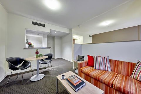 Ibis Perth - Tourism Brisbane 3