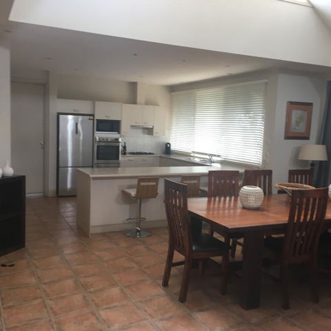 Grapevines Boutique Accommodation - Tourism Brisbane 3