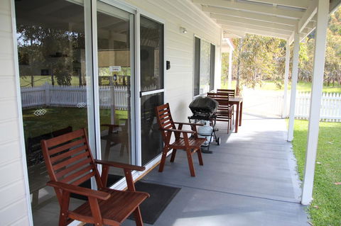 Sapphire Chalets, Augusta - Tourism Brisbane 8