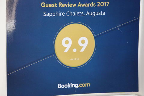 Sapphire Chalets, Augusta - Tourism Brisbane 19