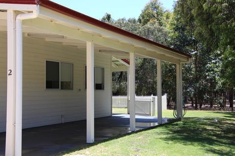 Sapphire Chalets, Augusta - Tourism Brisbane 5