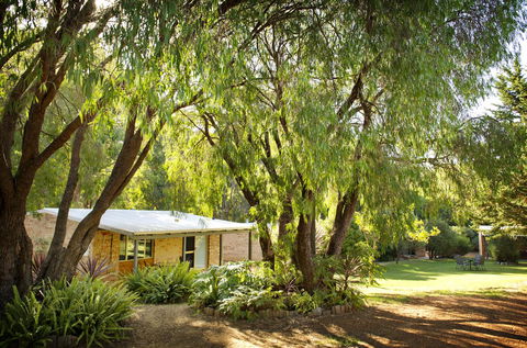 Peppermint Brook Cottages - Tourism Brisbane 0