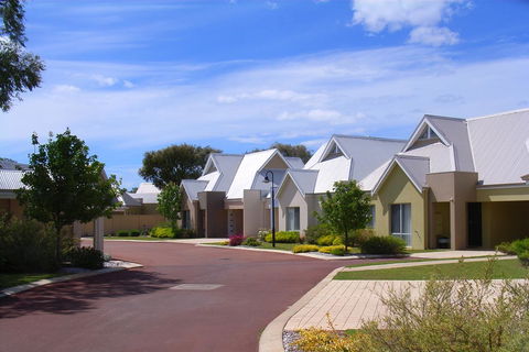 Cape View Beach Resort - Tourism Brisbane 36