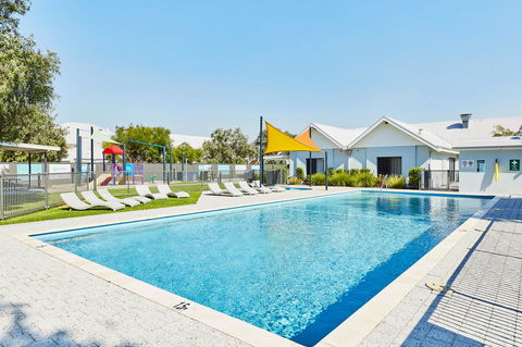 Cape View Beach Resort - Tourism Brisbane 14