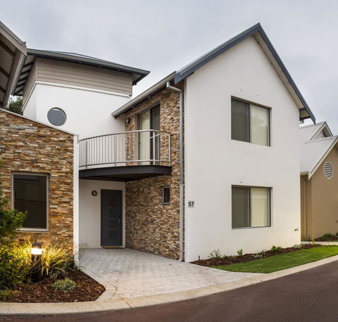 Cape View Beach Resort - Tourism Brisbane 31