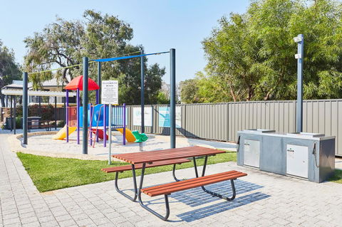 Cape View Beach Resort - Tourism Brisbane 16