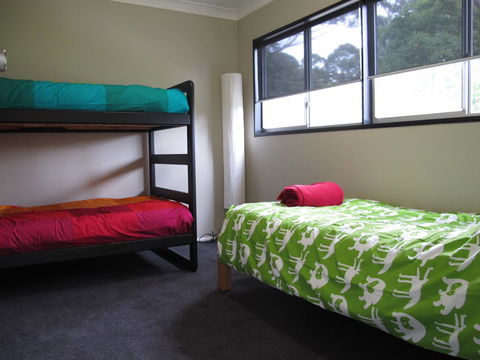 Pendeli Beach House - Brisbane 4u 5