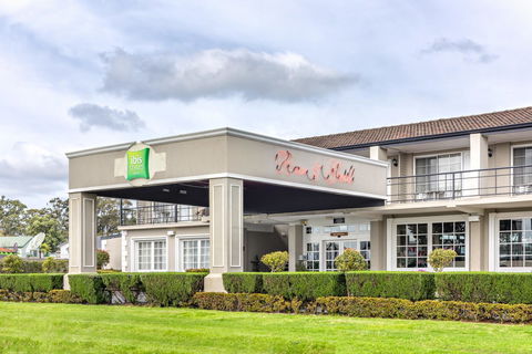 Ibis Styles Albany - Tourism Brisbane 0