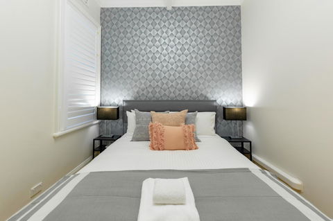 Heritage Townhouse Near Harbour Bridge - Brisbane Tourism 11