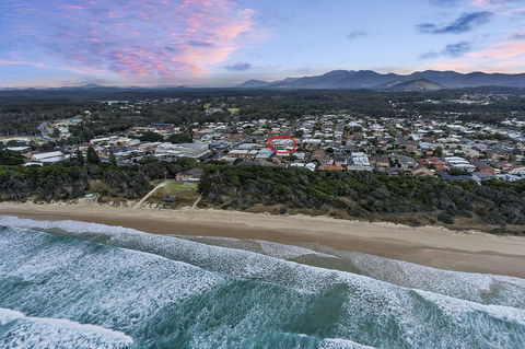 Rockpool 2 Sawtell Beach - Just Steps To Restaurants And 2 Min Stroll To Beach! - Tourism Brisbane 1