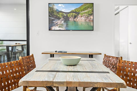 Rockpool 2 Sawtell Beach - Just Steps To Restaurants And 2 Min Stroll To Beach! - Tourism Brisbane 4