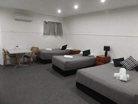 Ben Chifley Motor Inn - Tourism Brisbane 5