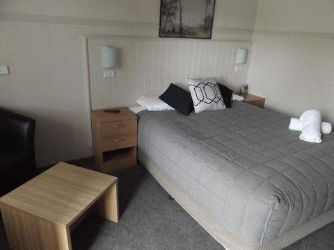 Ben Chifley Motor Inn - Tourism Brisbane 9