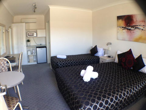 Ben Chifley Motor Inn - Tourism Brisbane 29