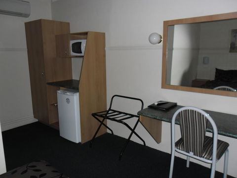Ben Chifley Motor Inn - Tourism Brisbane 33
