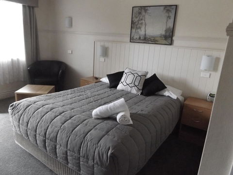 Ben Chifley Motor Inn - Tourism Brisbane 2