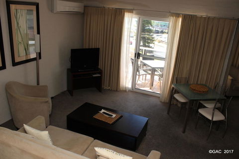 Mollymook Cove Apartments - Brisbane 4u 10