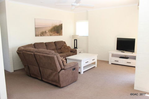 Mollymook Cove Apartments - Brisbane 4u 9