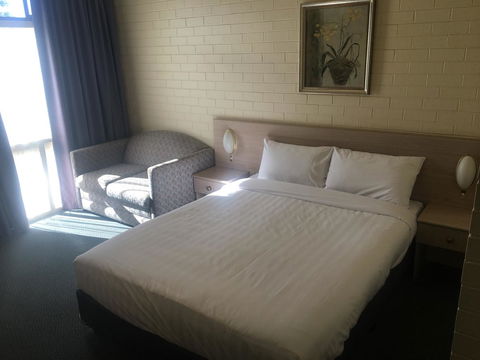 Junee Motor Inn - Tourism Brisbane 14