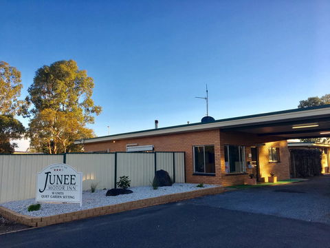 Junee Motor Inn - Tourism Brisbane 12
