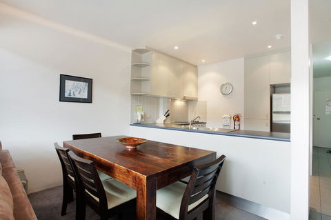 Lantern 1 Bedroom Balcony With Panoramic View - Tourism Brisbane 8