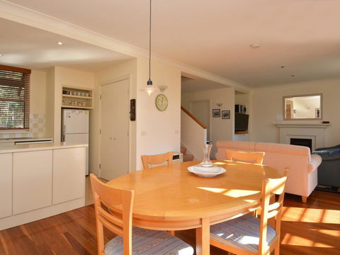 Villa 2br Prosecco Villa Located Within Cypress Lakes Resort - Tourism Brisbane 6