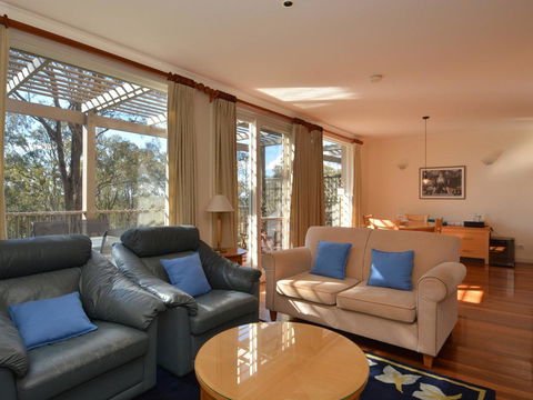 Villa 2br Prosecco Villa Located Within Cypress Lakes Resort - Tourism Brisbane 3
