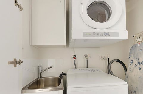 Wyndel Apartments Neutral Bay - Military - Tourism Brisbane 11