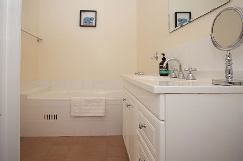 Stay In Mudgee The Grove, The Church, And Premium Private Homestead - Tourism Brisbane 34