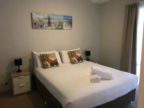Mariner Bay Apartments - Tourism Brisbane 11
