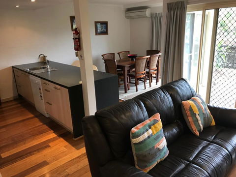 Mariner Bay Apartments - Tourism Brisbane 9