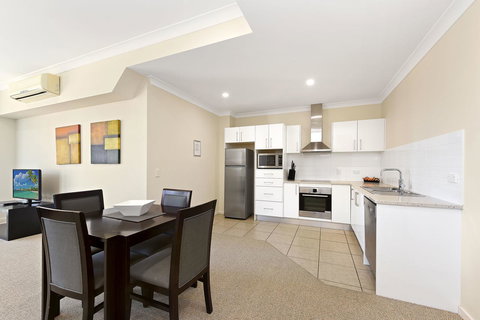 Macquarie Waters Boutique Apartment Hotel - Tourism Brisbane 6