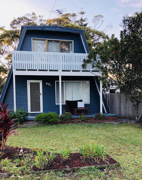 Little Blue Beach House - Brisbane Tourism 1