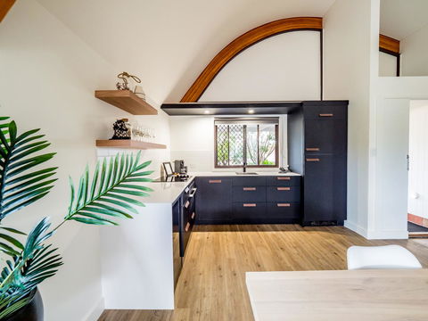 Waves Byron Bay - Tourism Brisbane 13