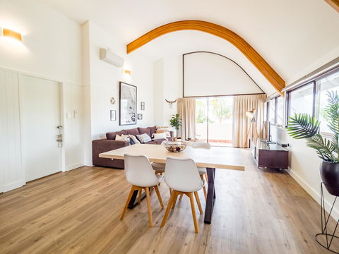 Waves Byron Bay - Tourism Brisbane 4