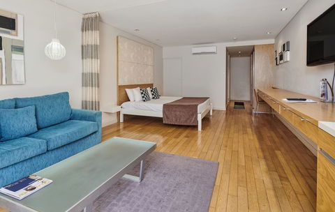 Waves Byron Bay - Tourism Brisbane 39