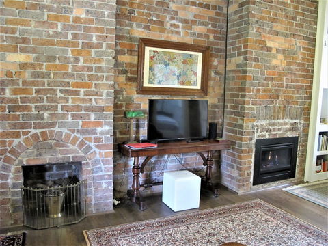 Apple Tree Cottage - Tourism Brisbane 16