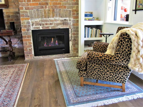 Apple Tree Cottage - Tourism Brisbane 18