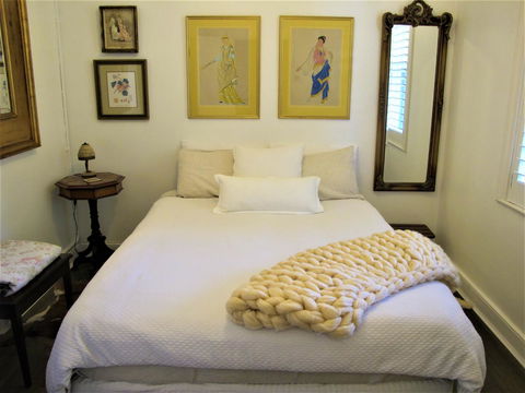 Apple Tree Cottage - Tourism Brisbane 8