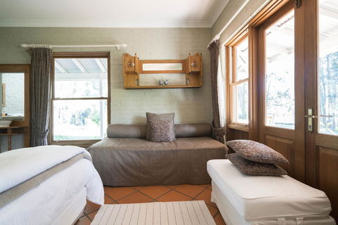 Thistle Hill Guesthouse - Walk To Many Wineries And Restaurants - Tourism Brisbane 39