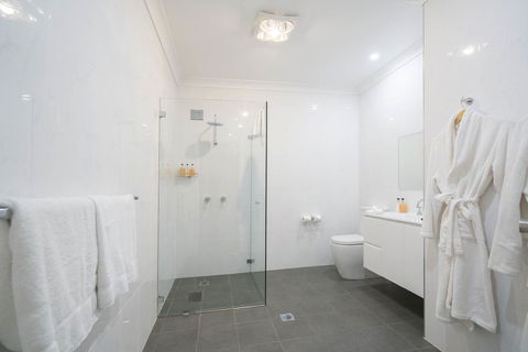 Thistle Hill Guesthouse - Walk To Many Wineries And Restaurants - Tourism Brisbane 42