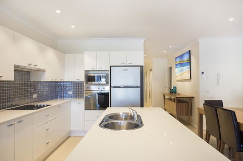 Beachfront 2 - Tourism Brisbane 10
