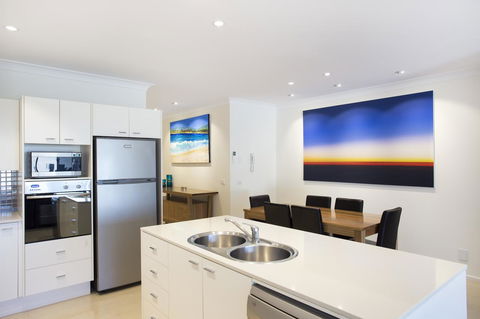 Beachfront 2 - Tourism Brisbane 7