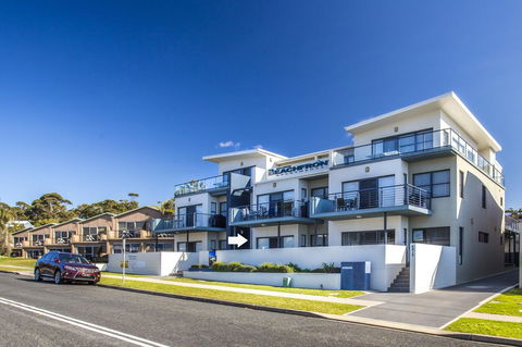 Beachfront 2 - Tourism Brisbane 4