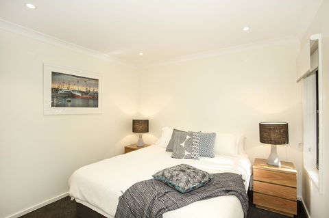 Beachfront 2 - Tourism Brisbane 17