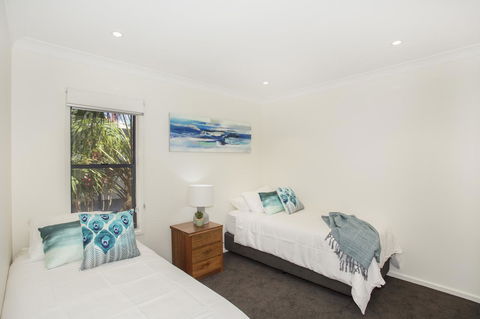 Beachfront 2 - Tourism Brisbane 15