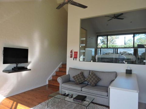 Wine Country Villas - Tourism Brisbane 18