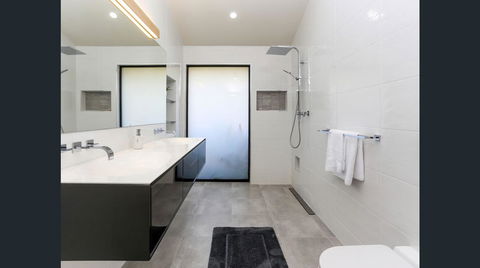 Wine Country Villas - Tourism Brisbane 8