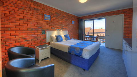 Pelican Motor Inn - Tourism Brisbane 2
