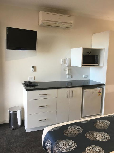 Pelican Motor Inn - Tourism Brisbane 8